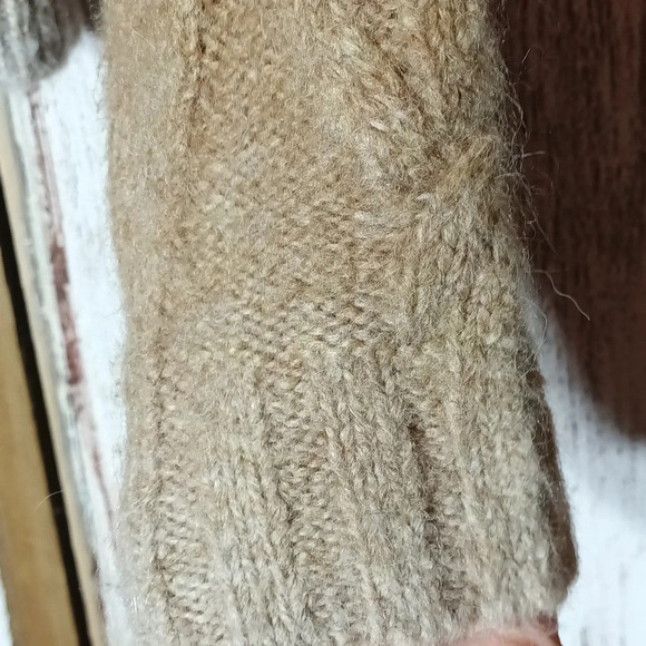 Banana Republic Alpaca Italian Yarn Knit mock neck drop shoulder tan ombre  xs - Picture 6 of 9